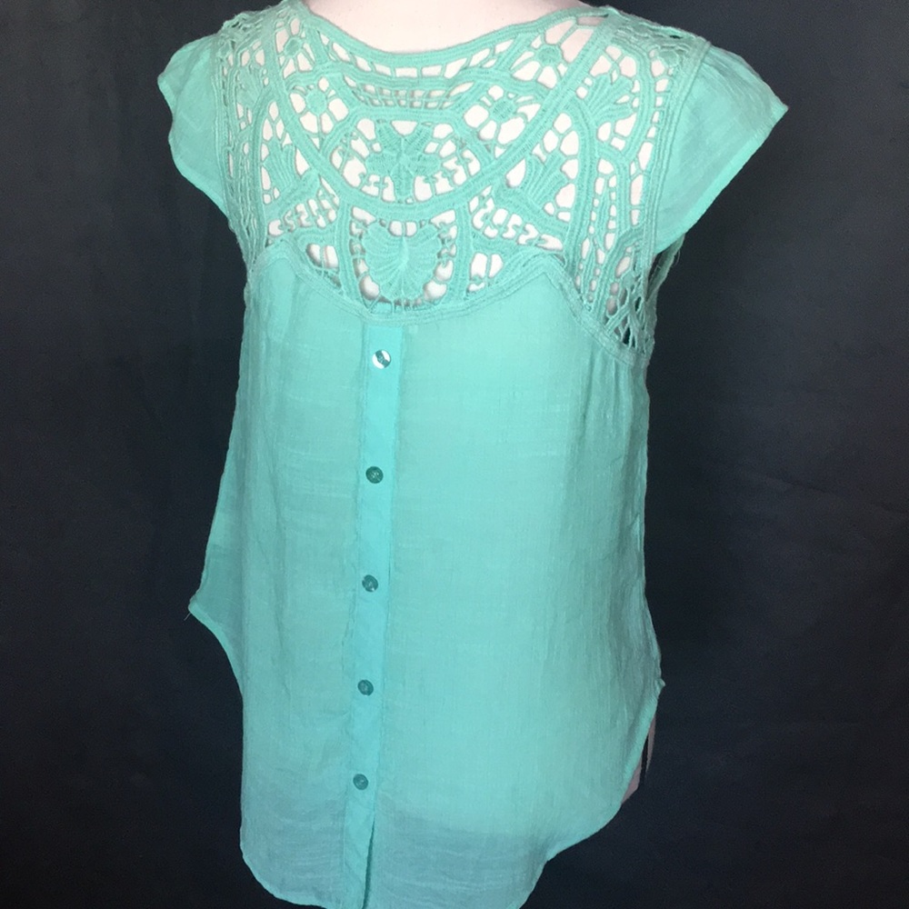 EM  Crochet Yoke Button Back Top